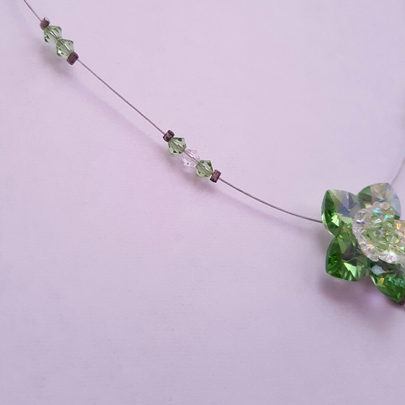 Flower bead necklace - Picture 4 of 12